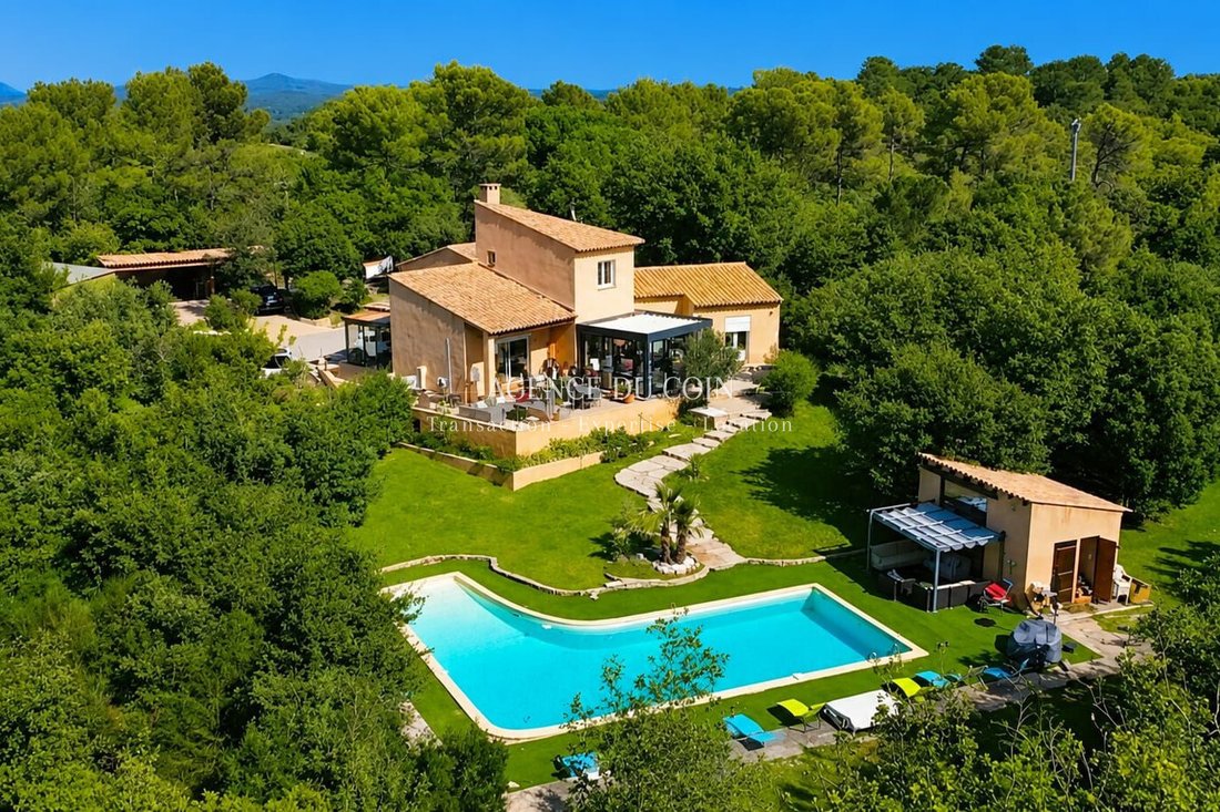 Villa in Tourves, Provence-Alpes-Côte d'Azur, France 1 - 18931469