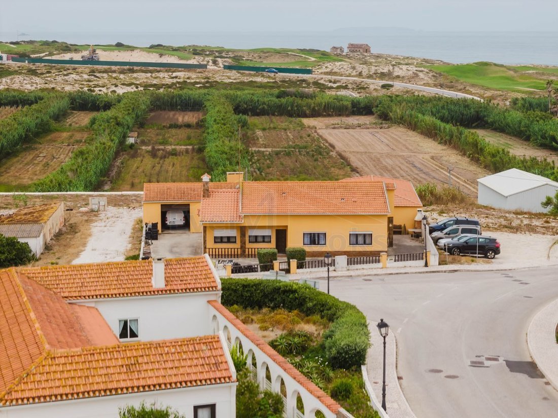 House in Santa Maria, Sao Pedro e Sobral da Lagoa, Leiria District, Portugal 4 - 18930723