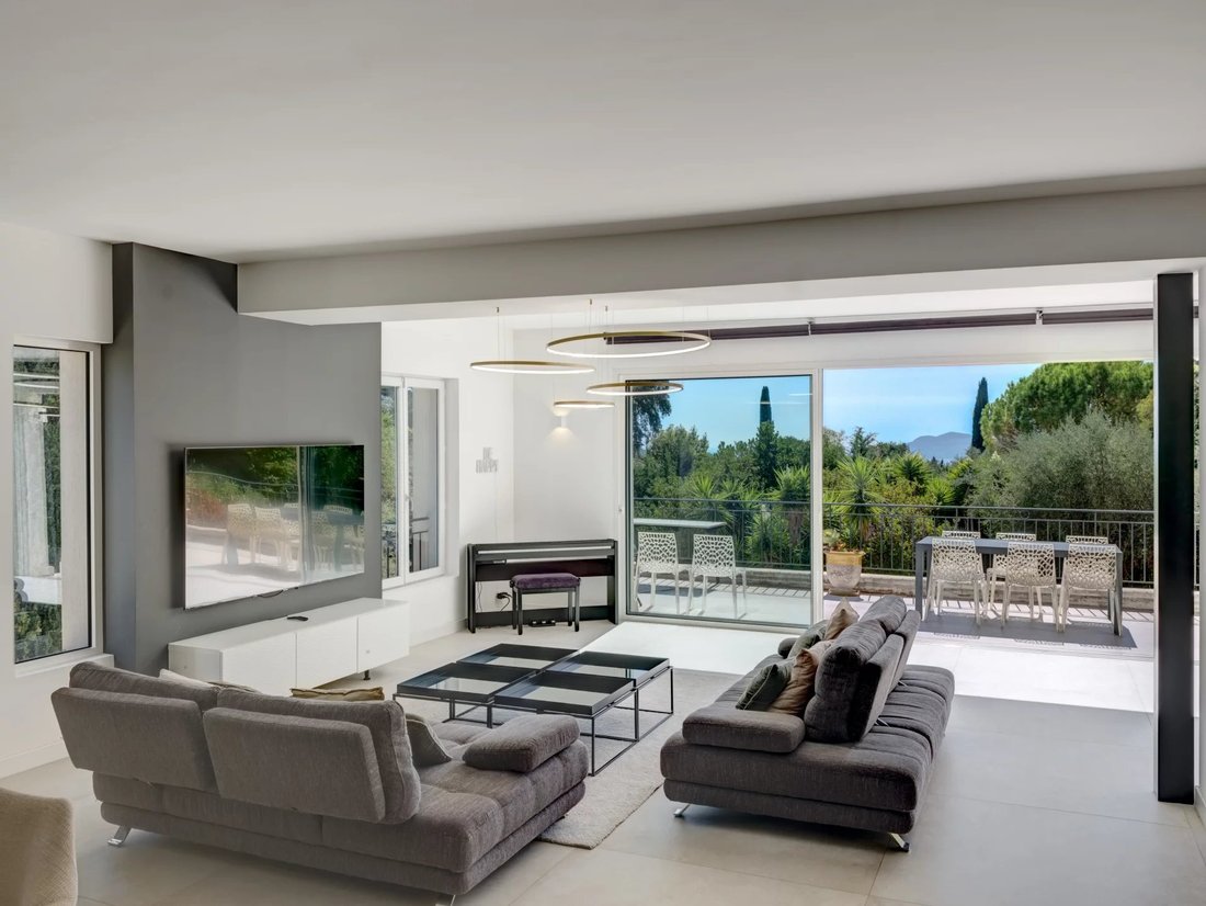 Villa in Mougins, Provence-Alpes-Côte d'Azur, France 3 - 18931389