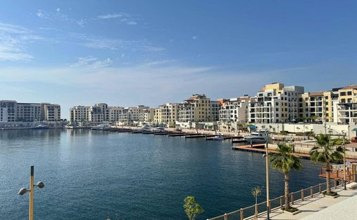 Apartment in Jumeirah, Dubai, United Arab Emirates 1