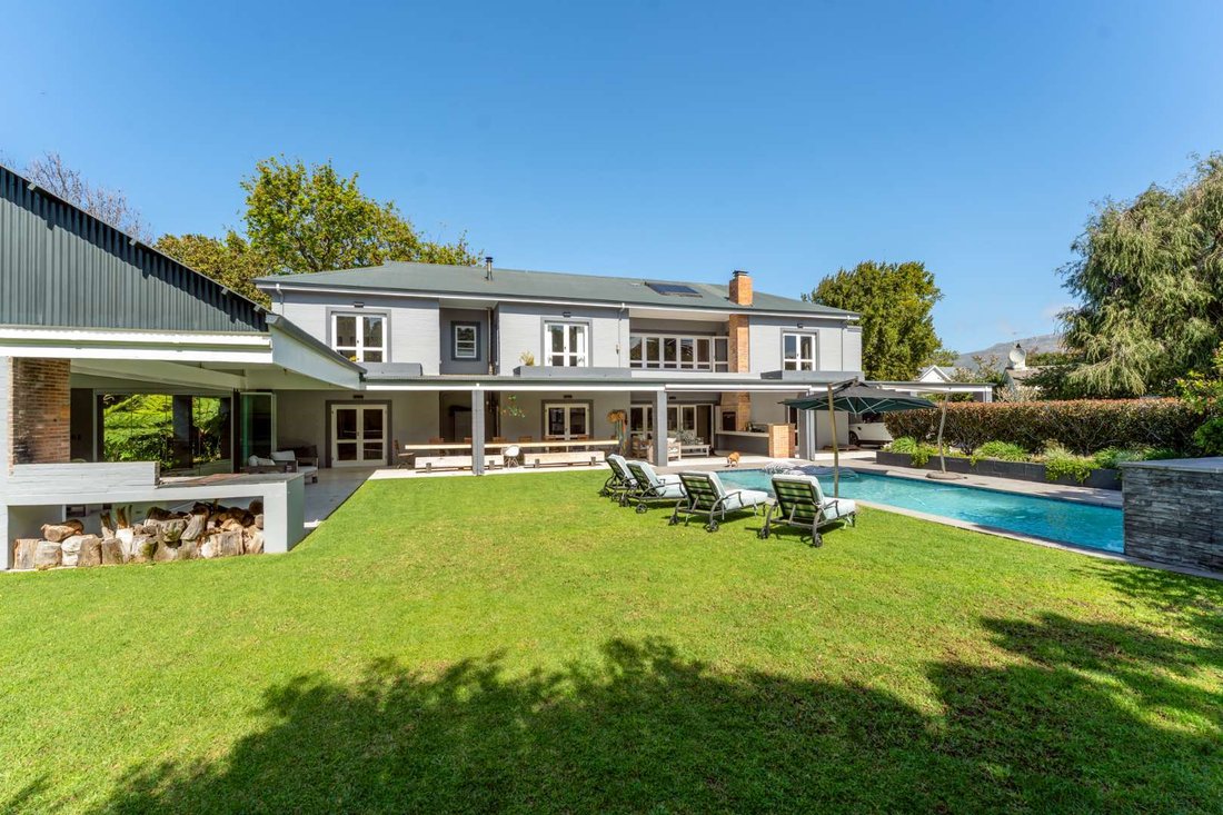 House in City Centre, City Bowl, Cape Town 3 - 18930822