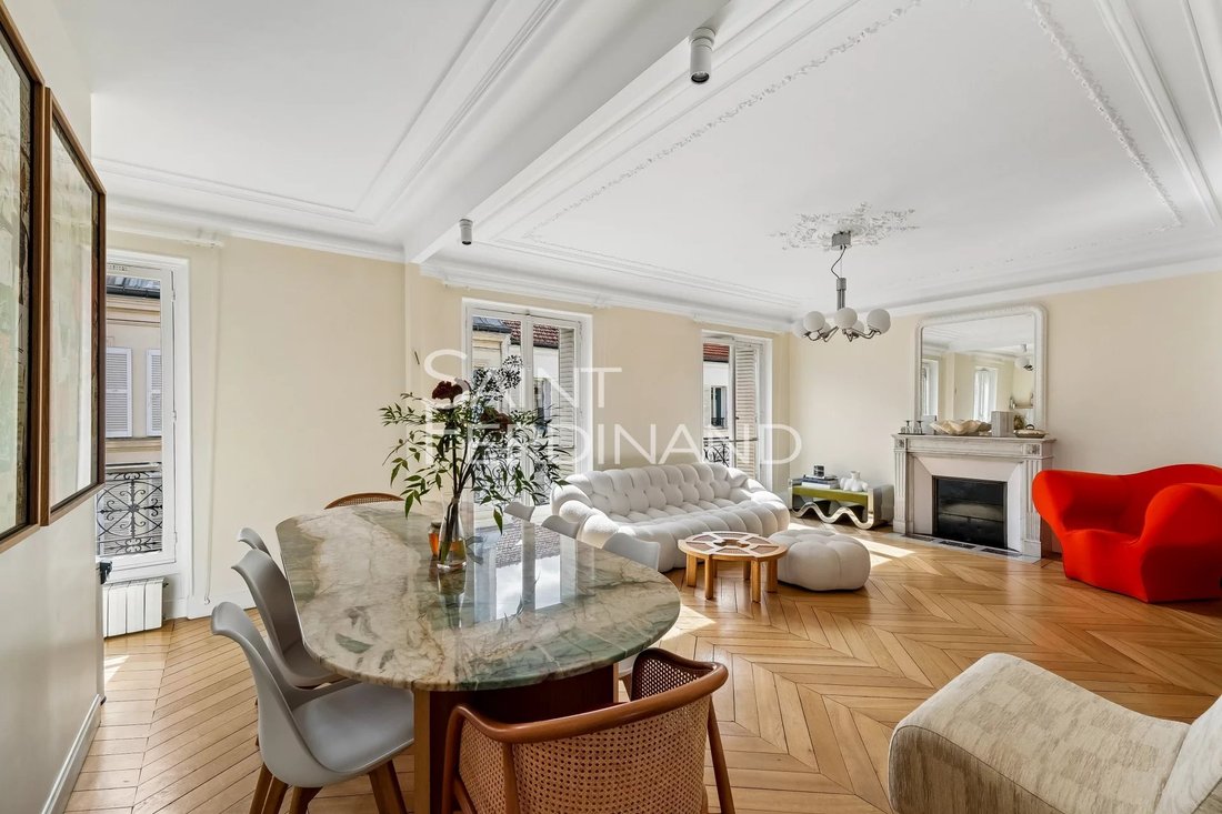 Apartment in La Plaine des Sablons, Neuilly-sur-Seine, France 3 - 18931453