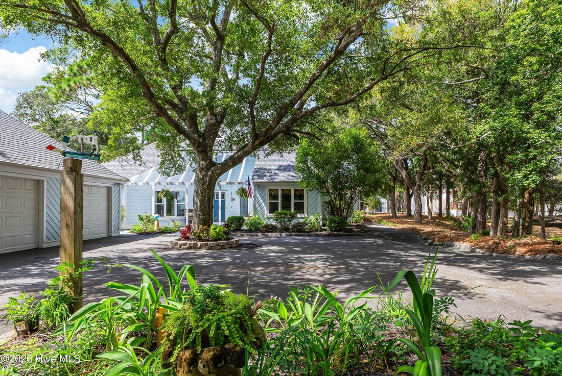 House in Oak Island, North Carolina, United States 5 - 18931079