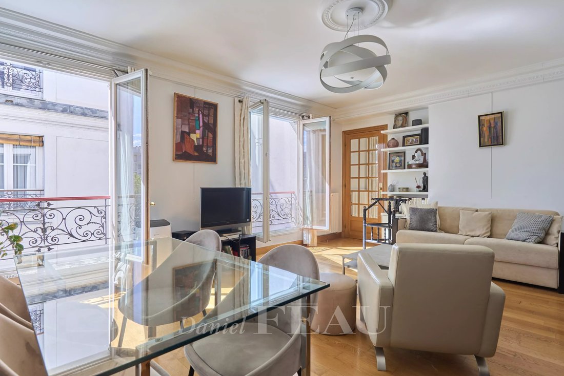 Apartment in Ternes-Maillot, Paris 17e Arrondissement, Paris 4 - 18931511