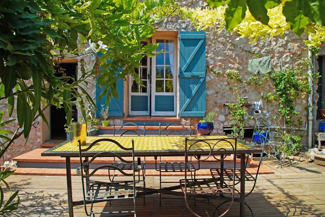 Country House in Nord, Roquefort-les-Pins, France 4 - 18931523