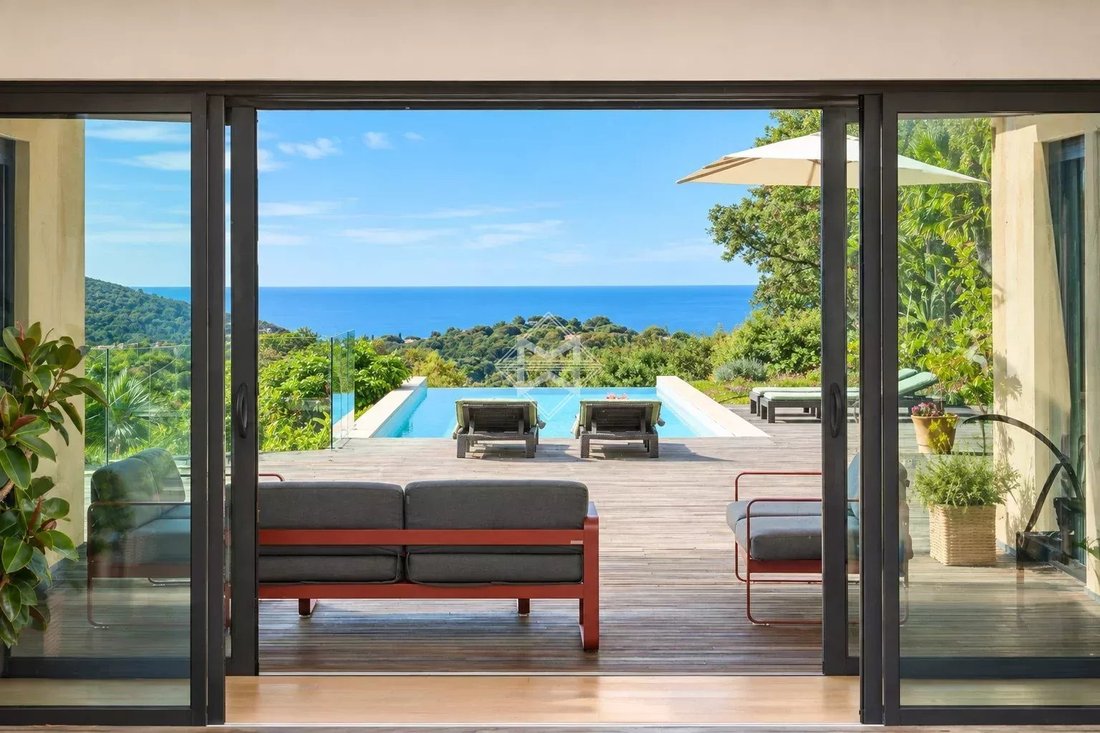 Villa en La Croix-Valmer, Provenza-Alpes-Costa Azul, Francia 4 - 15509566