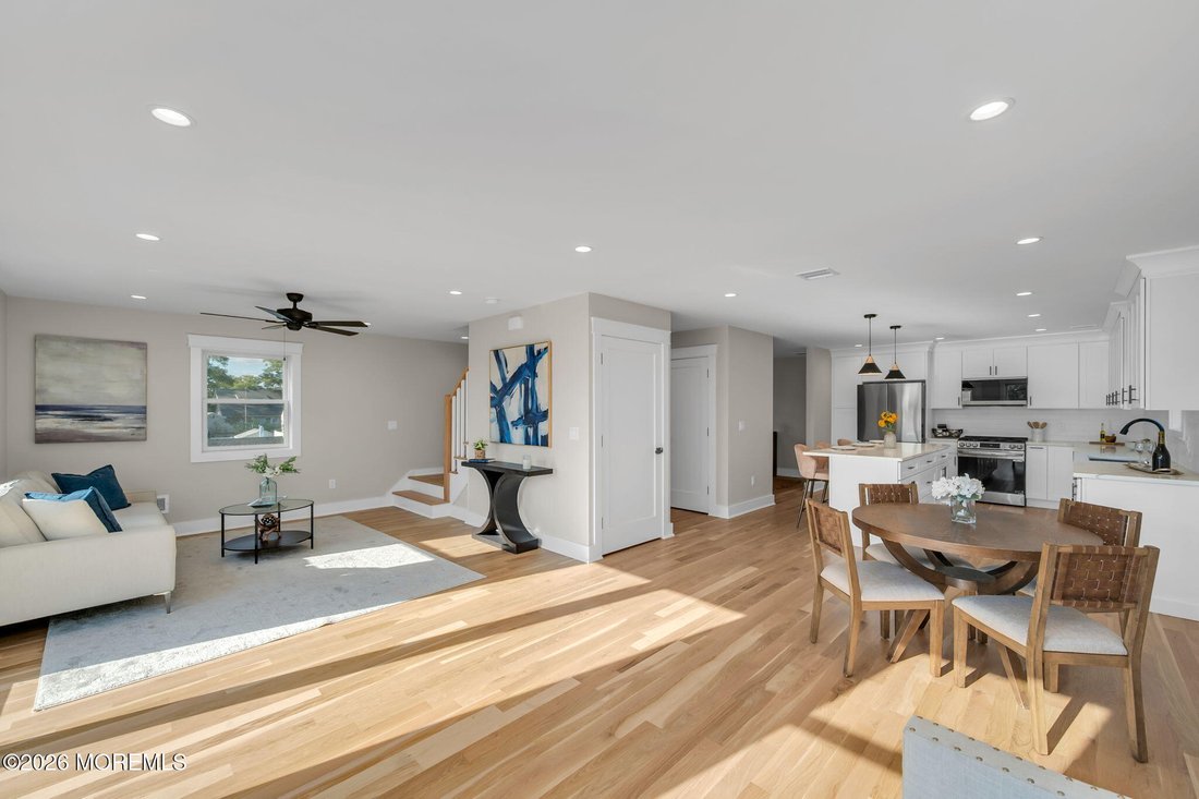Hazlet, New Jersey, United States 5 - 18931273