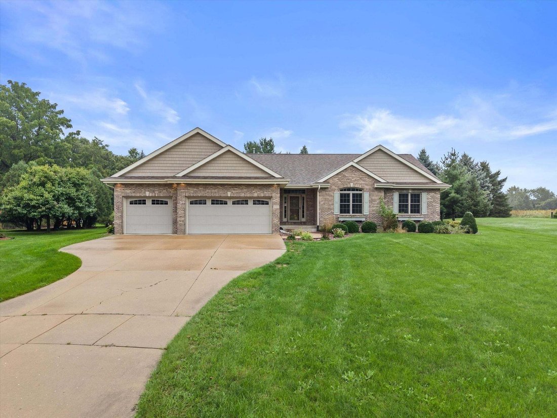 House in Janesville, Wisconsin, United States 1 - 18930292