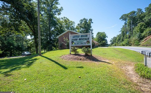 House in Chatsworth, Georgia, United States 1