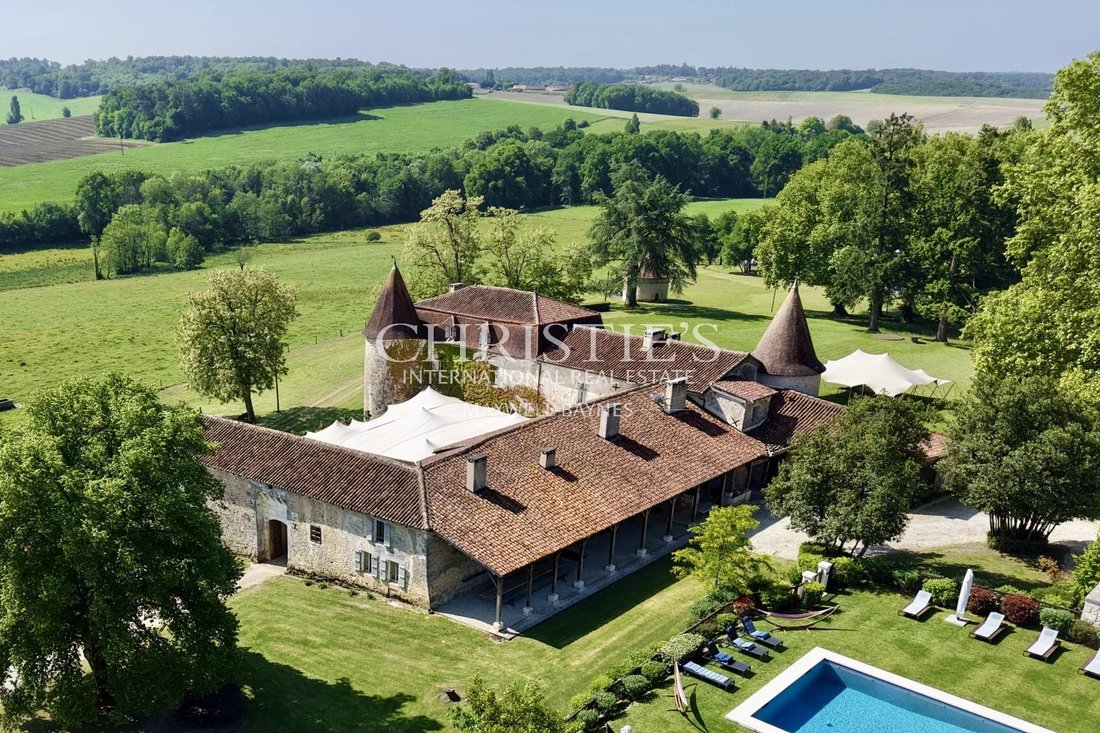 Castle in Saint Ausone-Saint Martin-Saint Gelais, Angoulême, France 1 - 18931397