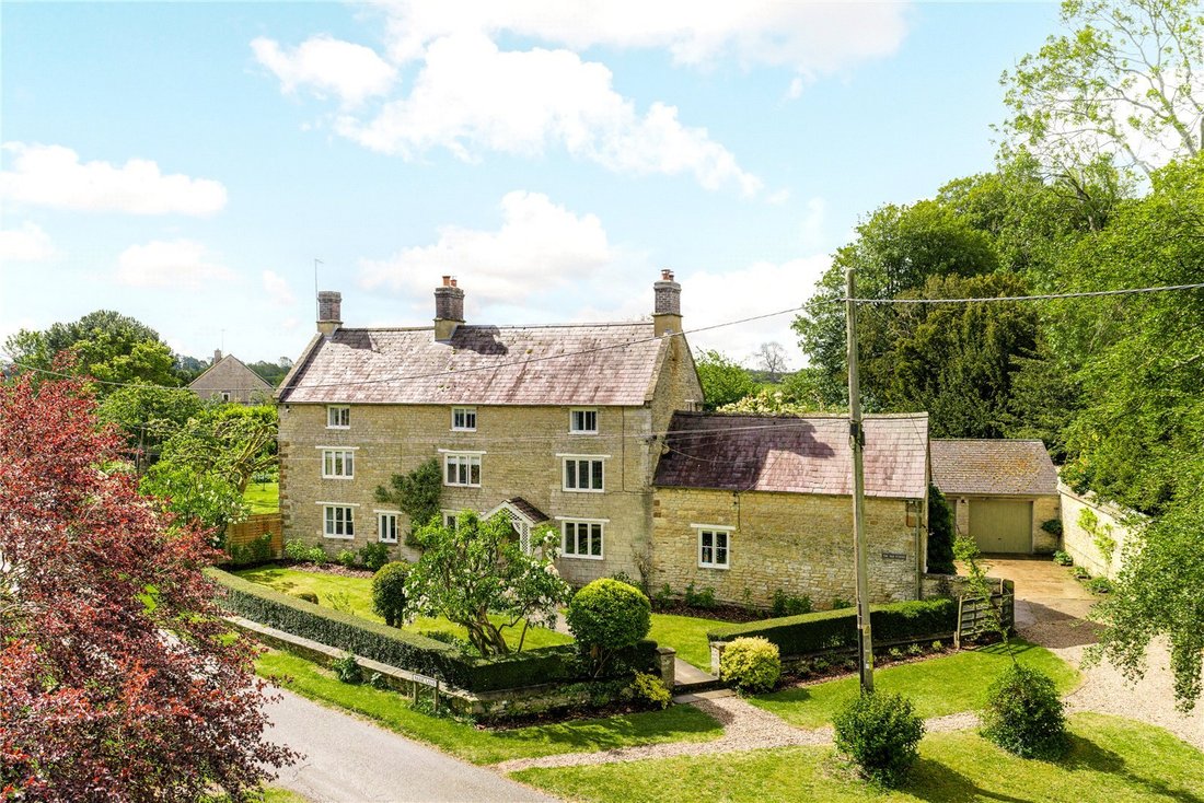 House in Sulgrave, England 1 - 18930435