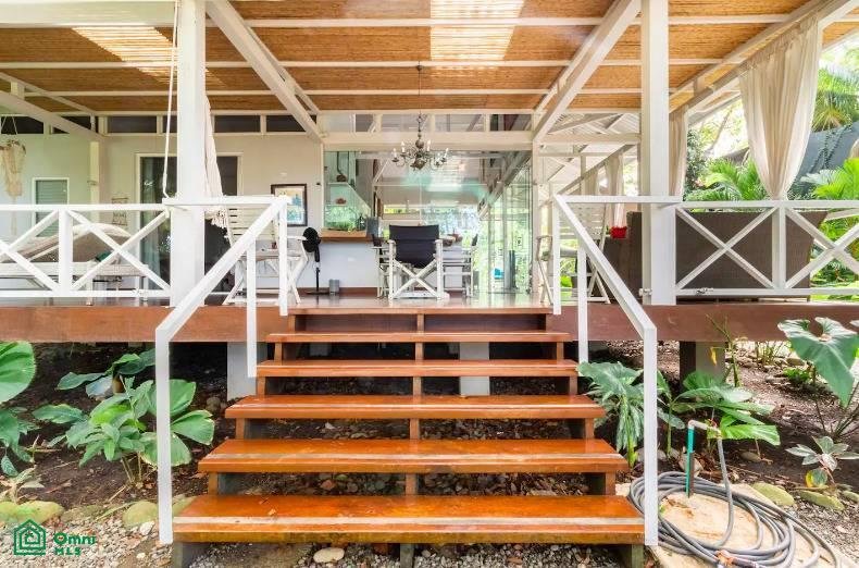 House in Hone Creek, Limón Province, Costa Rica 2 - 18930998