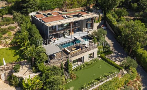 Villa in Riquebonne-Ferratone-Pizou, Vallauris, France 1