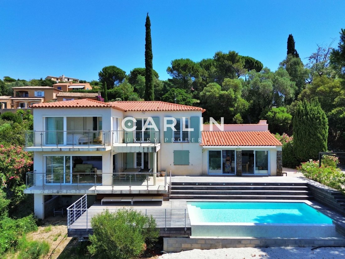Villa in La Croix-Valmer, Provence-Alpes-Côte d'Azur, France 3 - 18931384