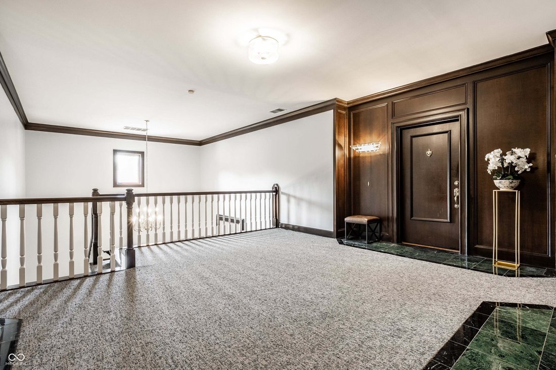 Condo in Indianapolis, Indiana, United States 3 - 18930549