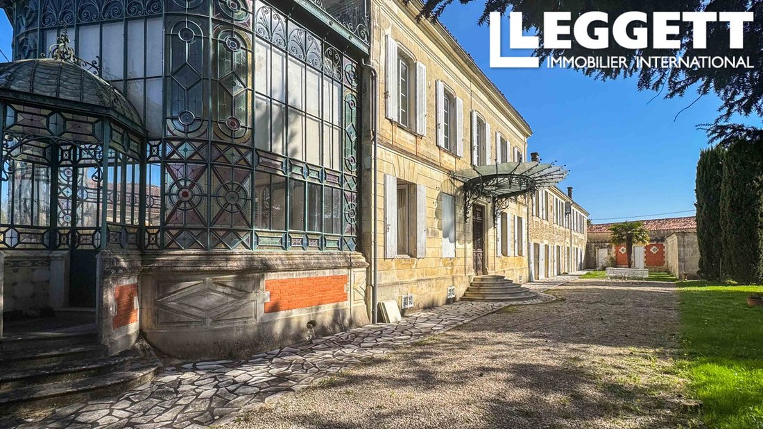 House in Aumagne, Nouvelle-Aquitaine, France 4 - 17989304