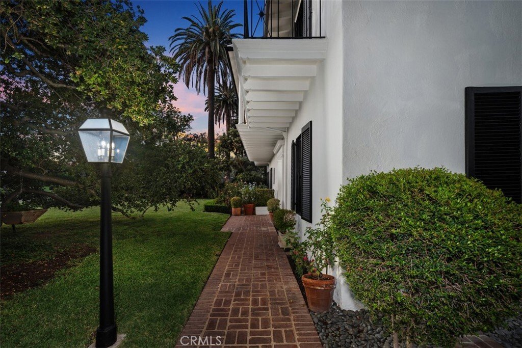 House in Altadena, California, United States 5 - 18930318