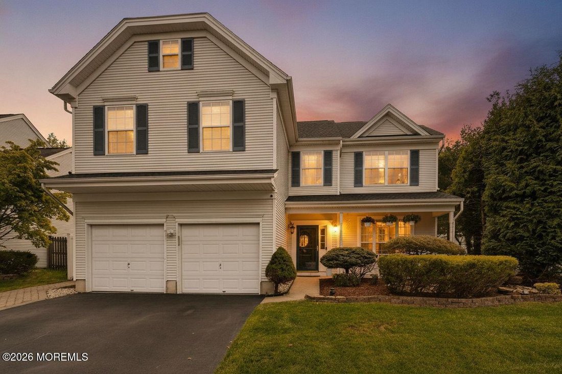 House in Marlboro Township, New Jersey, United States 2 - 18930339