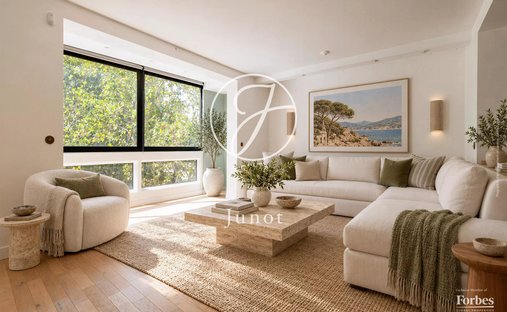 Apartment in Gros Caillou, Paris 7e Arrondissement, Paris 1