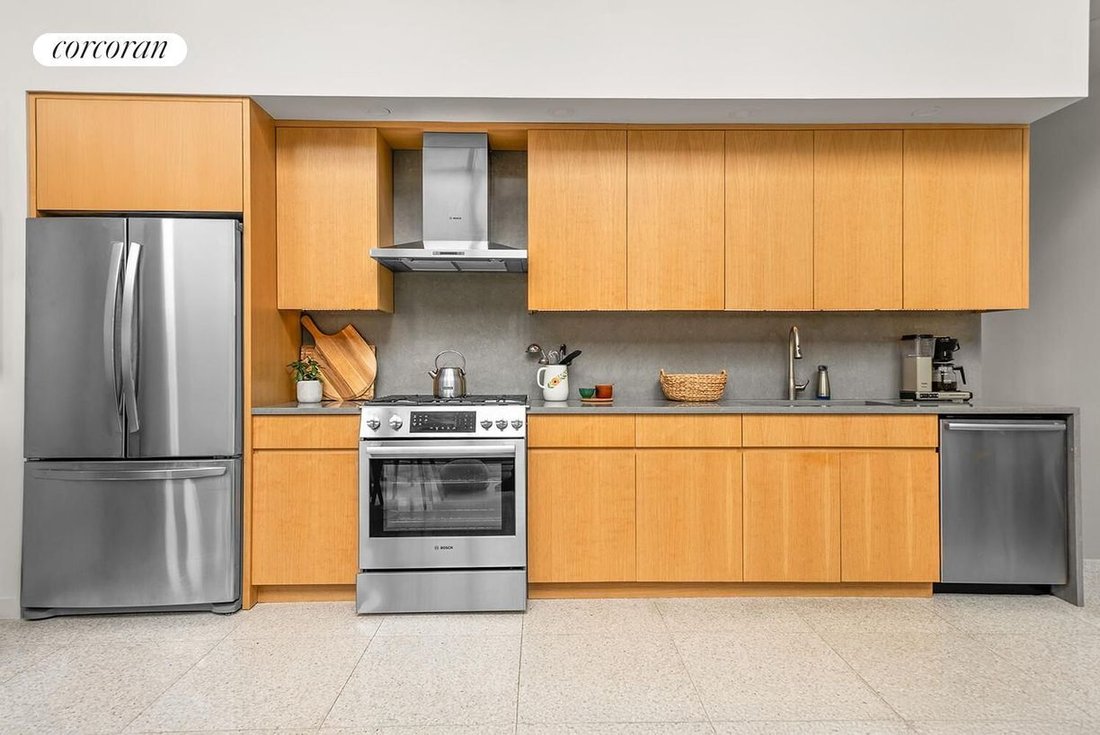 Condo in New York, New York, United States 4 - 18930255