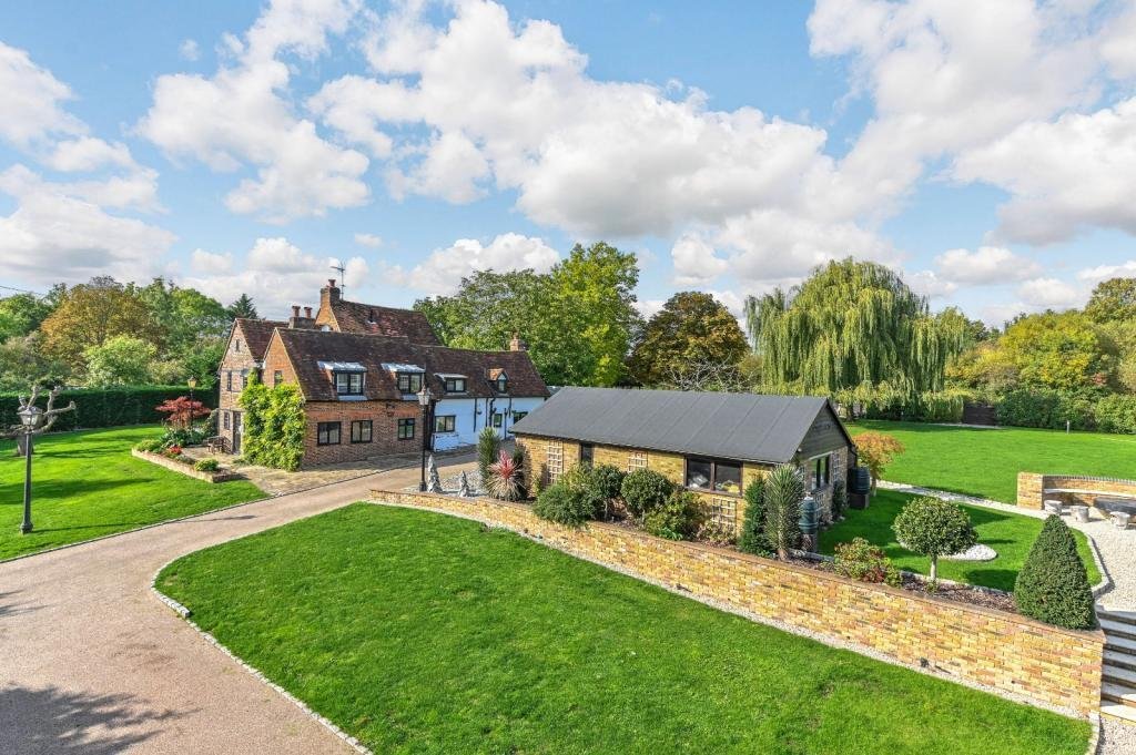 House in Harefield Grove, Harefield, England 1 - 18930829