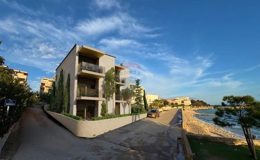 Apartment in Mandre, Croatia 1