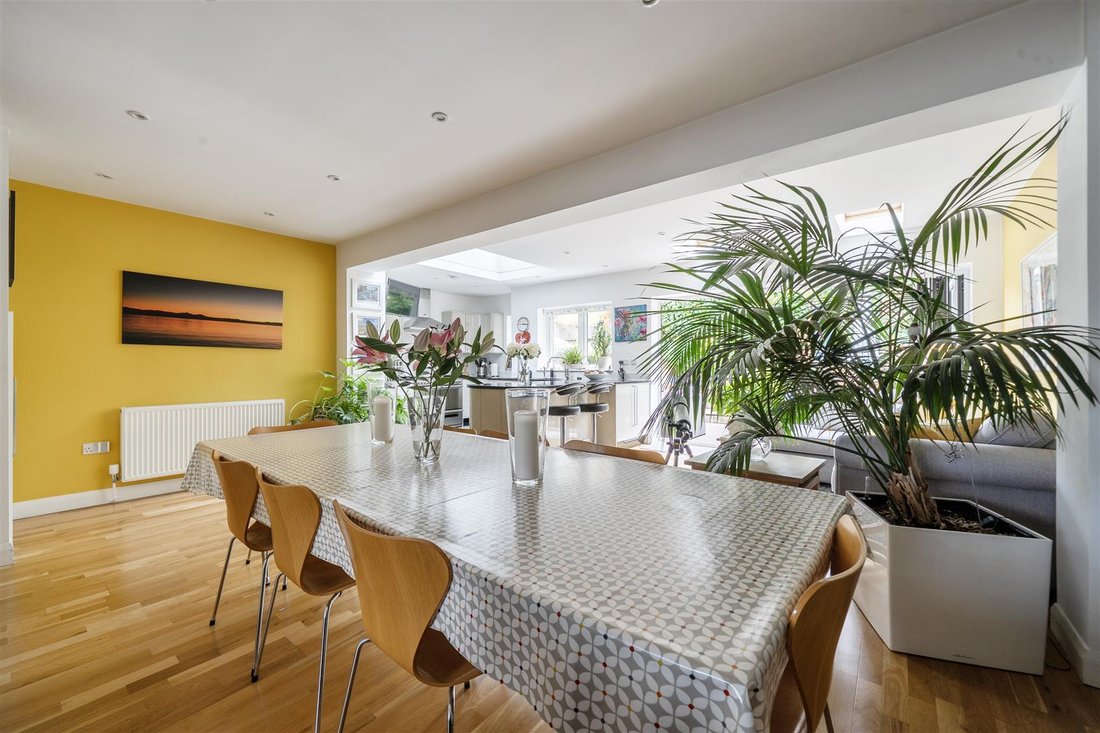 House in Cookham, England 3 - 18930806