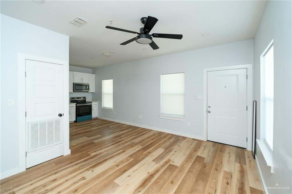 Apartment in Pharr, Texas, United States 5 - 18930296