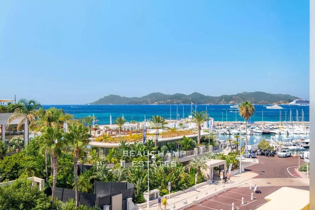 Apartment in French Riviera, Provence-Alpes-Côte d'Azur, France 1 - 18930537