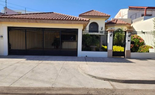 House in Ciudad Obregón, Sonora, Mexico 1