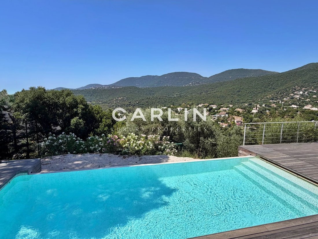 Villa in La Croix-Valmer, Provence-Alpes-Côte d'Azur, France 2 - 18931384