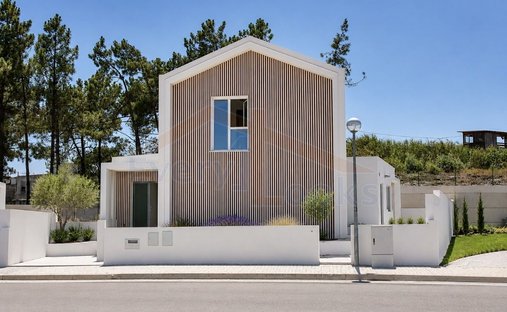 House in Santa Maria, Sao Pedro e Sobral da Lagoa, Leiria District, Portugal 1
