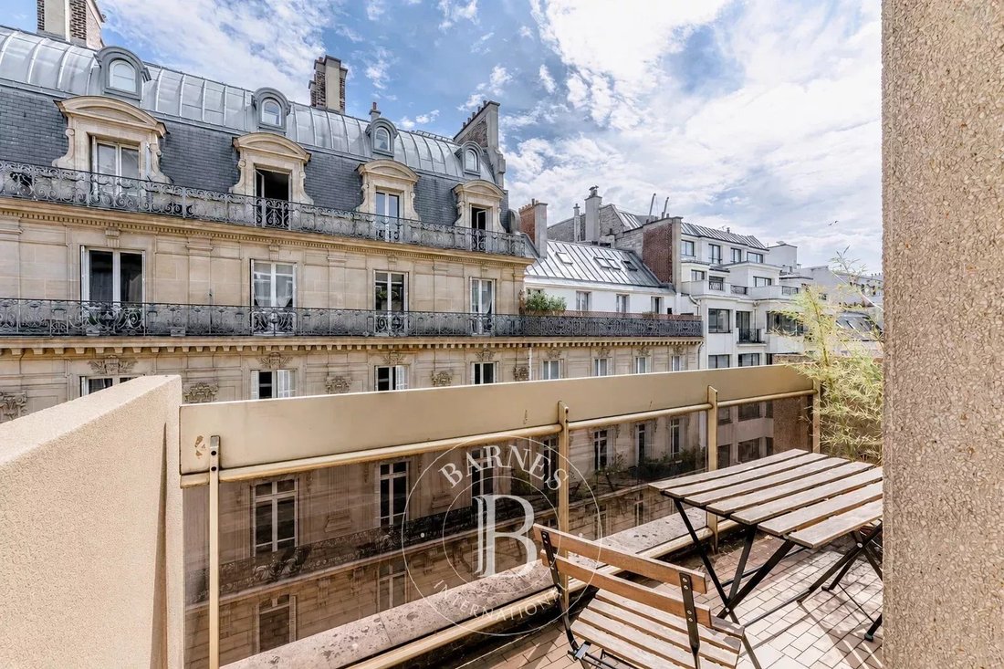 Apartment in Hoche-Friedland, Paris 8e Arrondissement, Paris 1 - 18930687