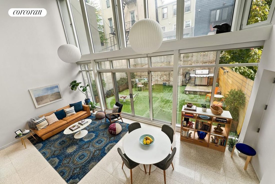 Condo in New York, New York, United States 1 - 18930255