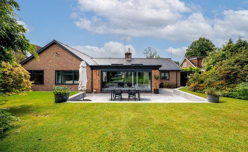 Bungalow in North Chailey, England 1