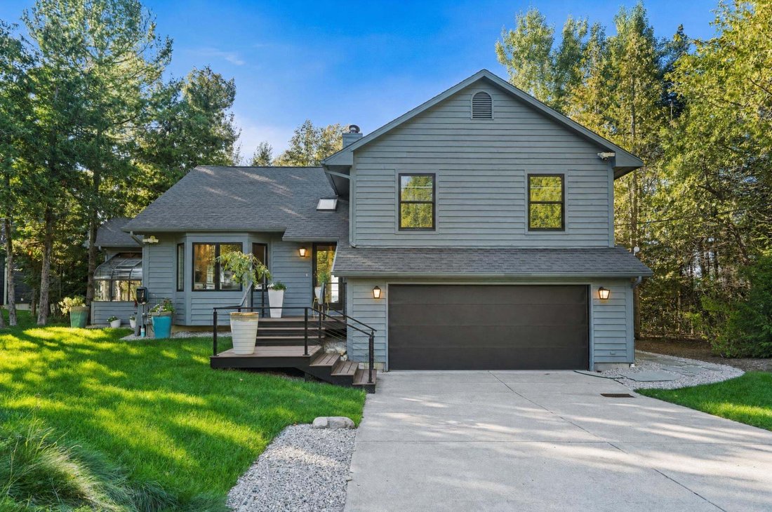 House in Charlevoix, Michigan, United States 5 - 18930910