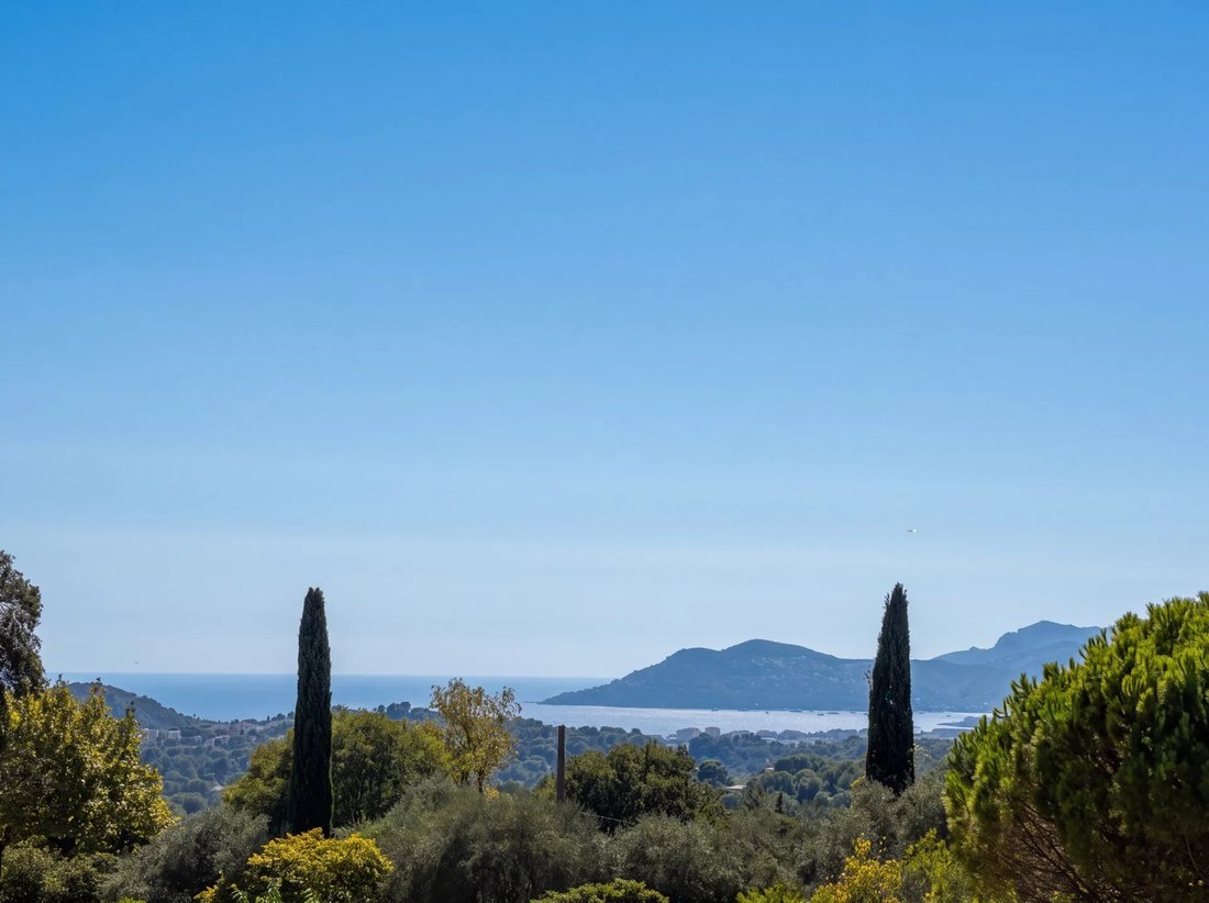 Villa in Mougins, Provence-Alpes-Côte d'Azur, France 2 - 18931389