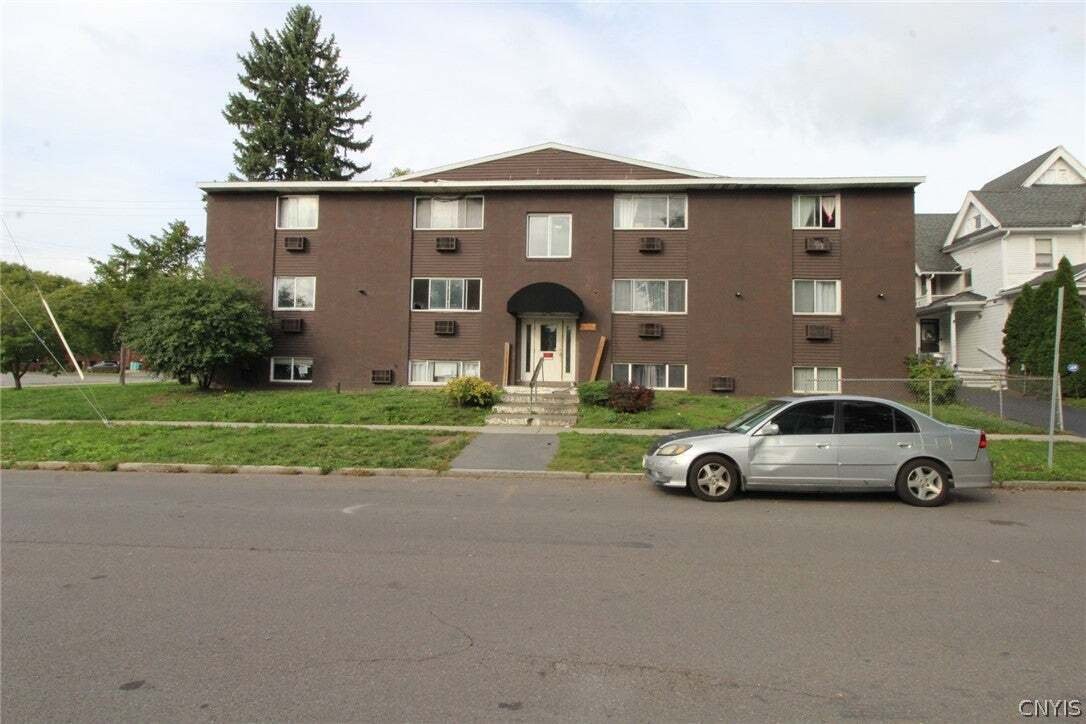 Syracuse, New York, United States 5 - 18930297