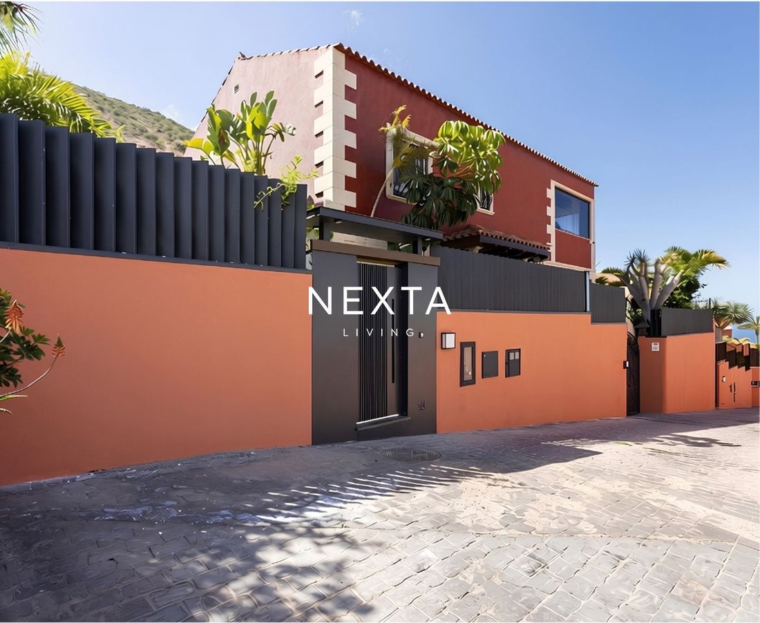 Villa in Los Cristianos, Canary Islands, Spain 5 - 18930370
