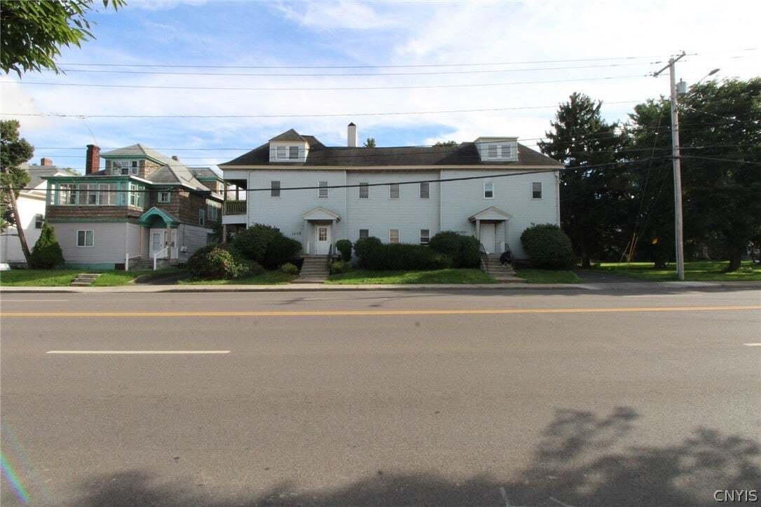 Syracuse, New York, United States 1 - 18930280