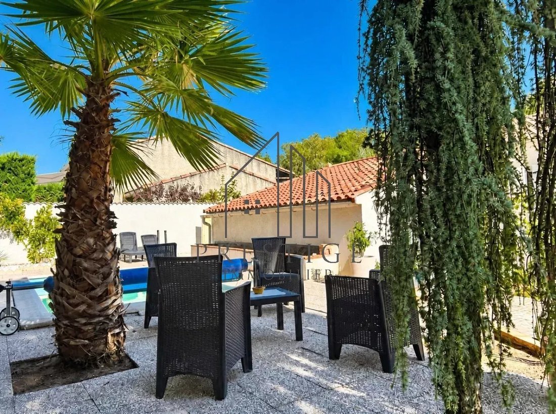 Villa in Saint-Zacharie, Provence-Alpes-Côte d'Azur, France 3 - 18931352