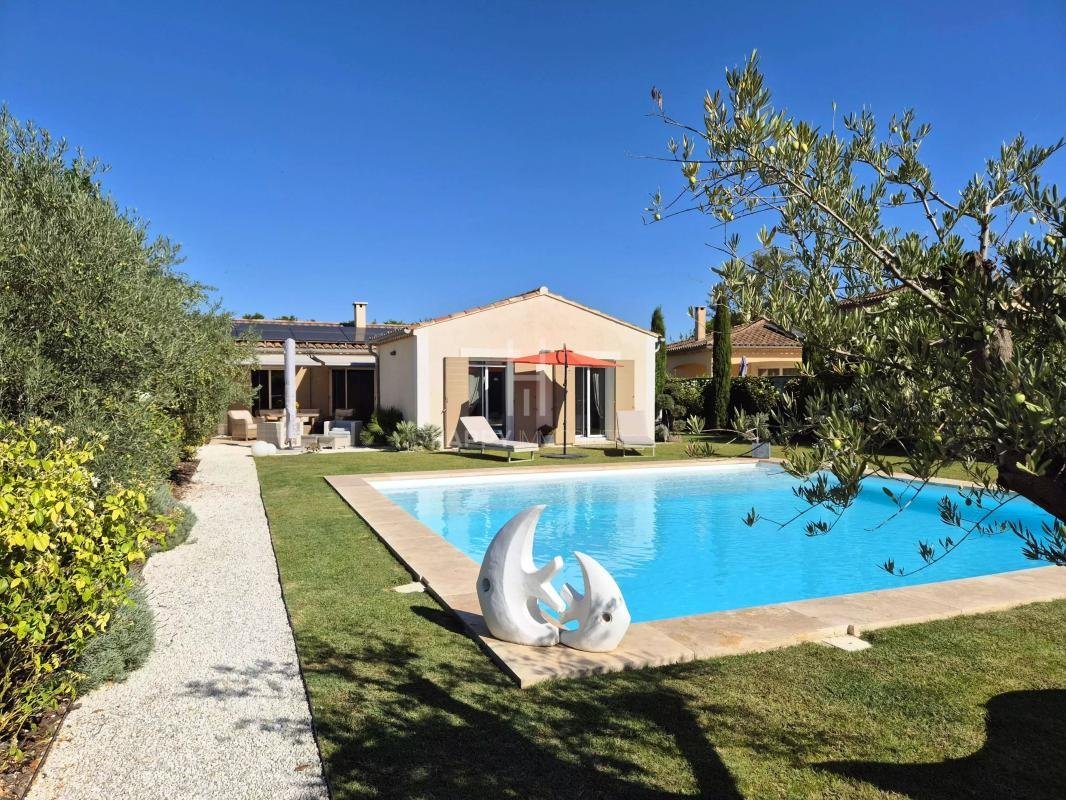 House in Mollégès, Provence-Alpes-Côte d'Azur, France 1 - 18931667
