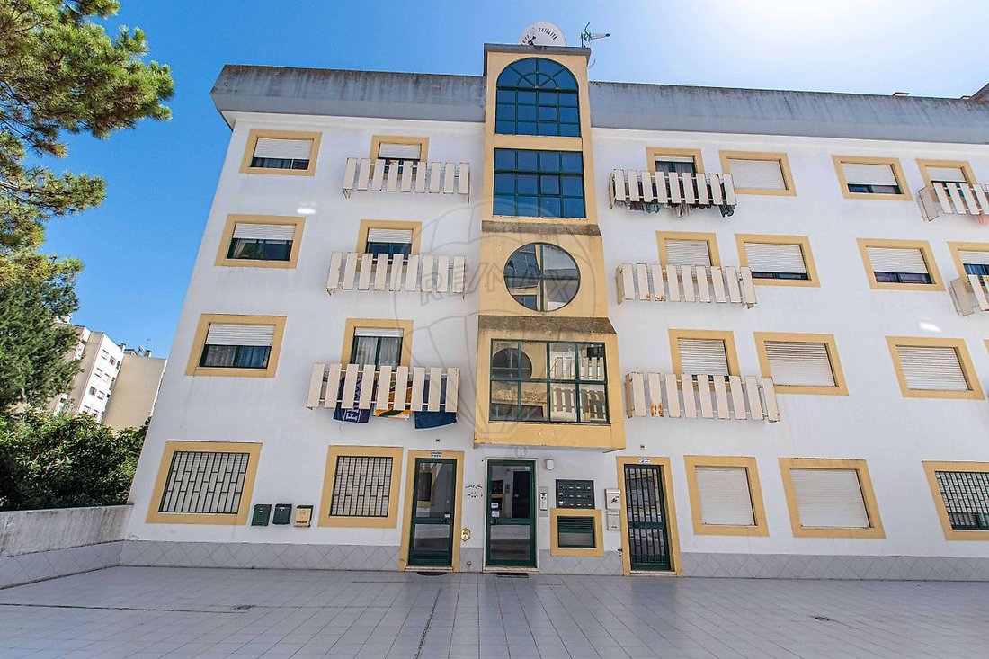 Apartment in Povoa de Santa Iria e Forte da Casa, Lisbon, Portugal 2 - 18931094