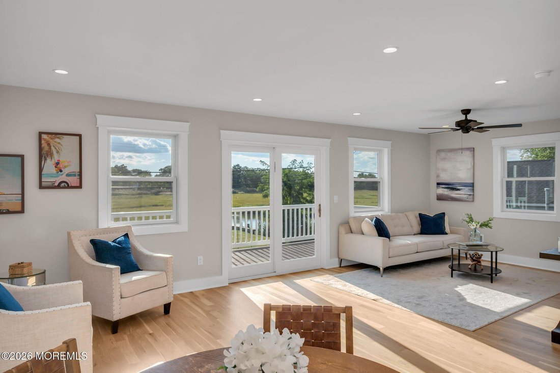 Hazlet, New Jersey, United States 4 - 18931273