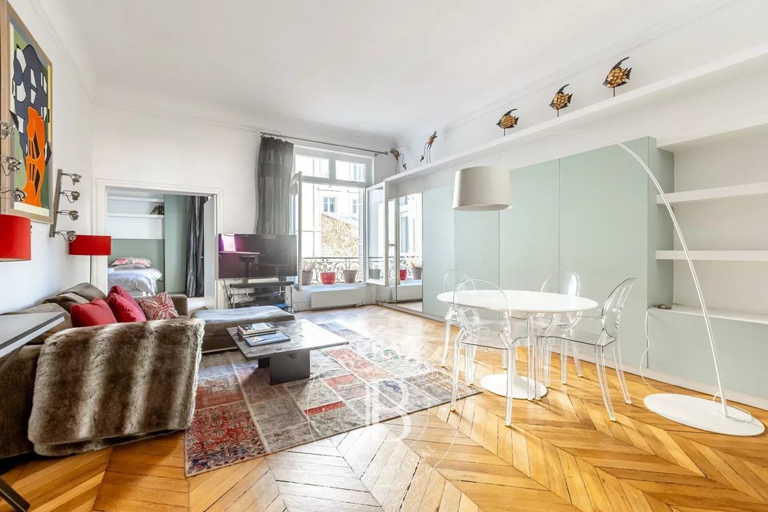 Apartment in Parc Monceau, Paris 8e Arrondissement, Paris 2 - 18930645