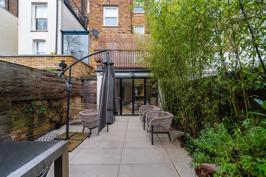 House in St John's Wood, Westminster, England 4 - 18930597