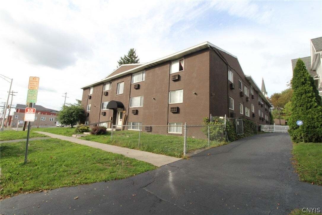 Syracuse, New York, United States 1 - 18930297