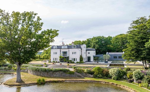 House in Ticehurst, England 1