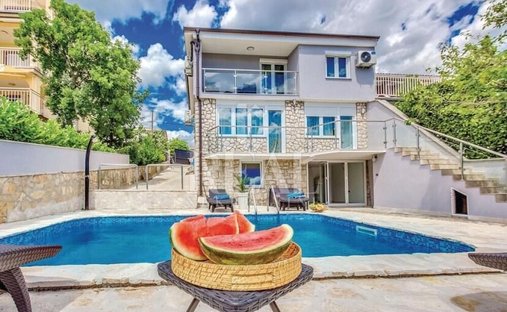 House in Novi Vinodolski, Primorje-Gorski Kotar County, Croatia 1