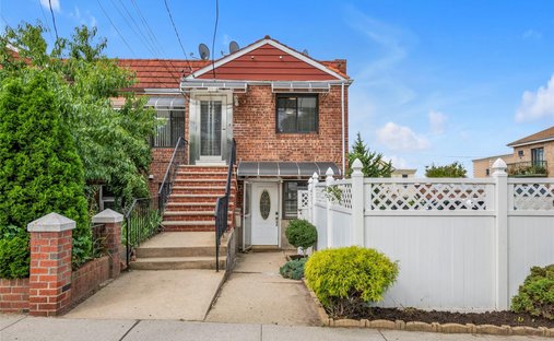 House in New York, New York, United States 1